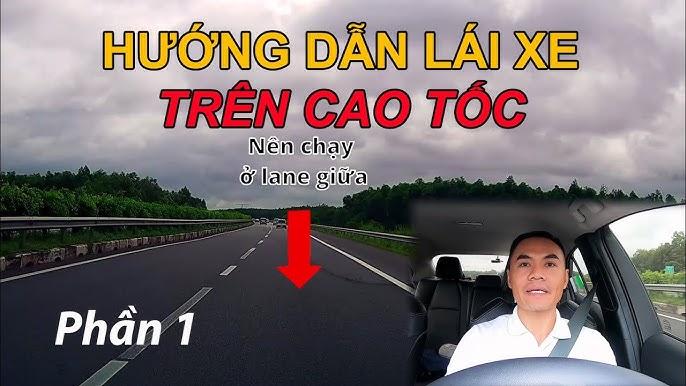 Lái xe ô tô trên đường cao tốc